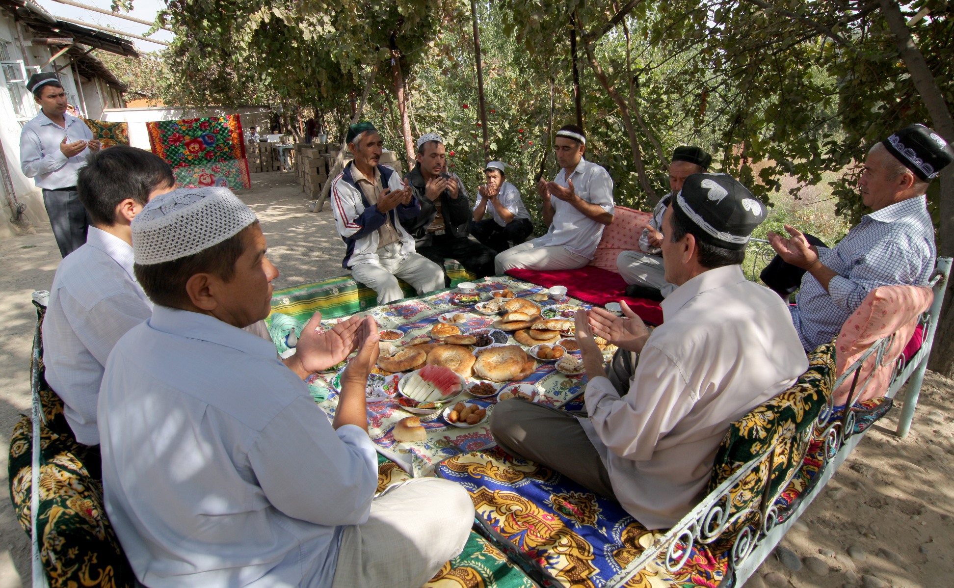 Дастархан Таджикистане традиции